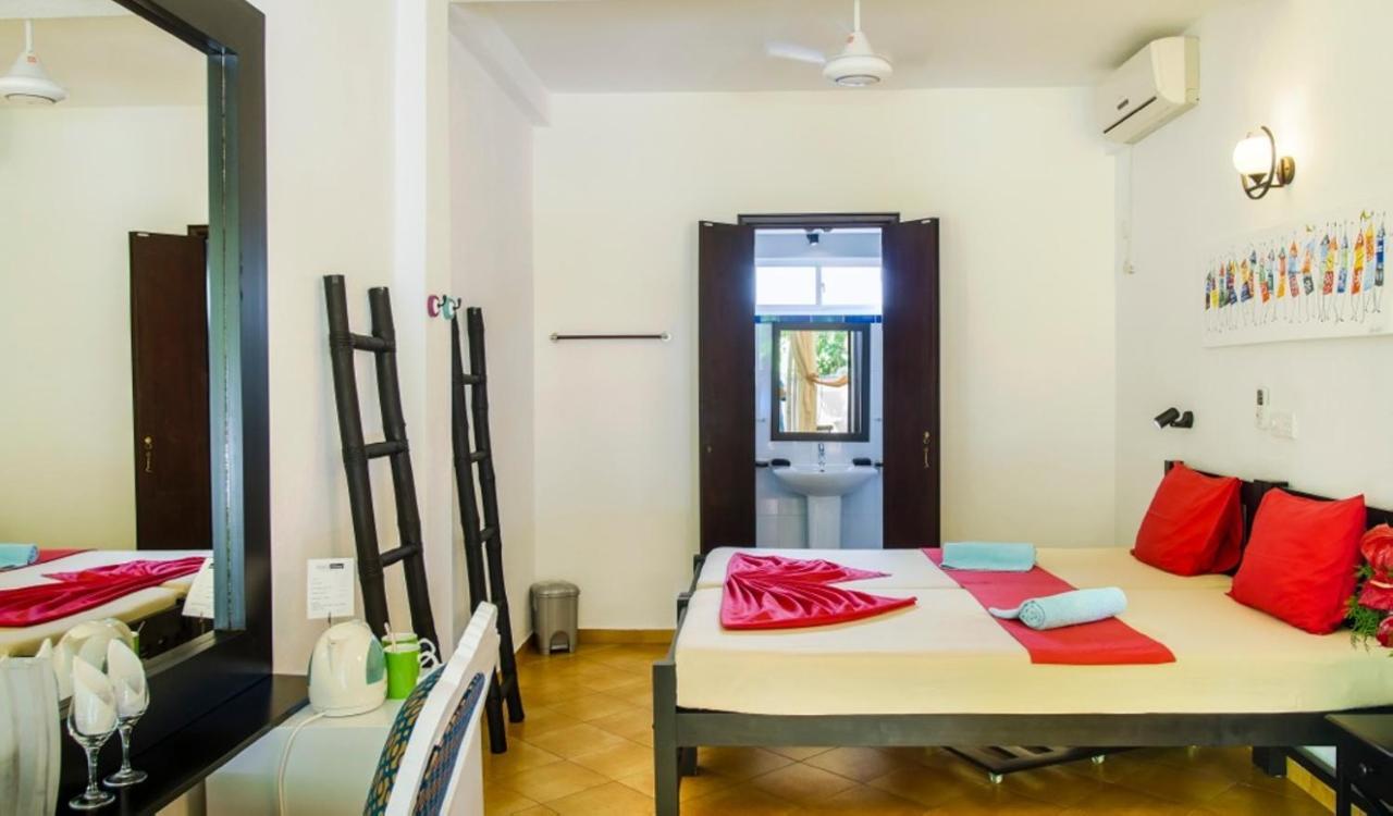 Appartamento Sophie House Hikkaduwa Esterno foto
